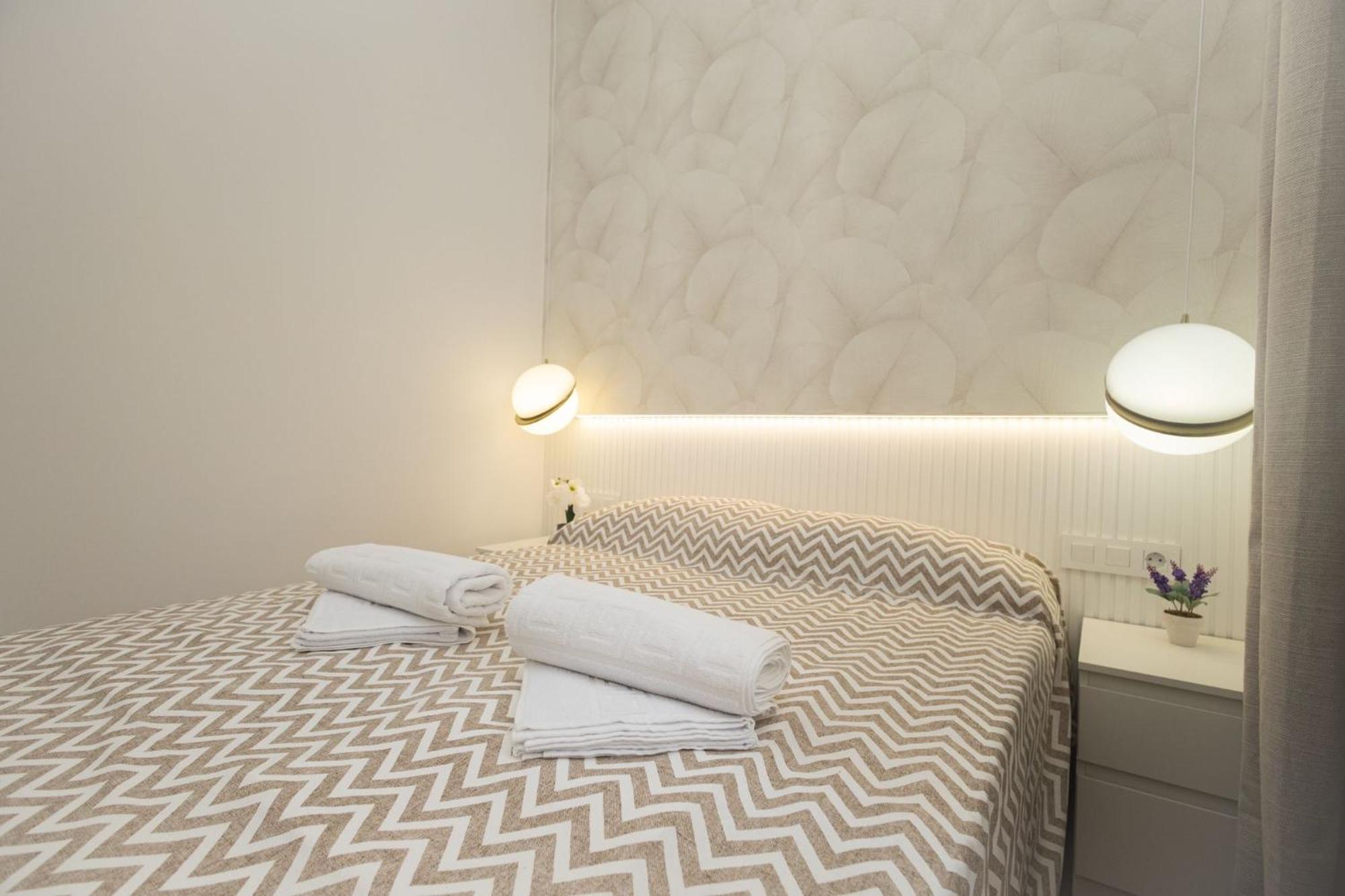 Ra Apartamentos Sevilla Alicante Esterno foto